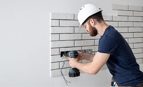 electricians in apache junction az installing electrical sockets